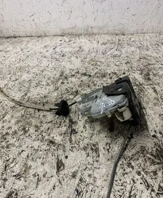 Audi A6 S6 C6 4F Front door lock
