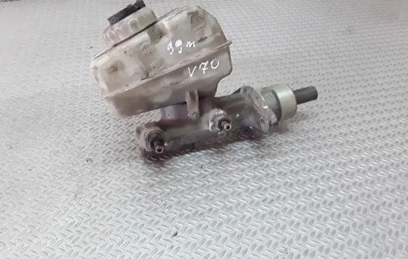 Volvo S70 V70 V70 XC Master brake cylinder 9203845