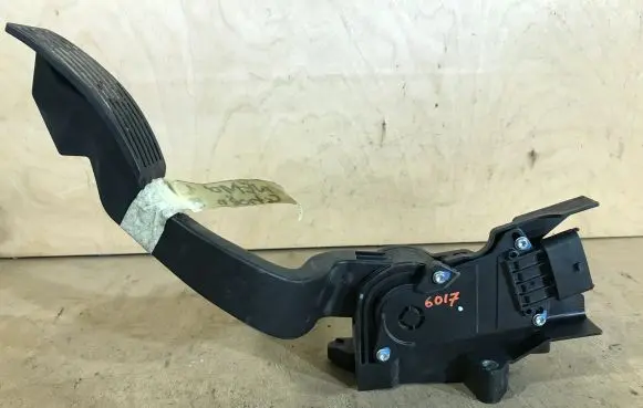 Citroen Nemo Accelerator throttle pedal 0280755105 51801577 409527