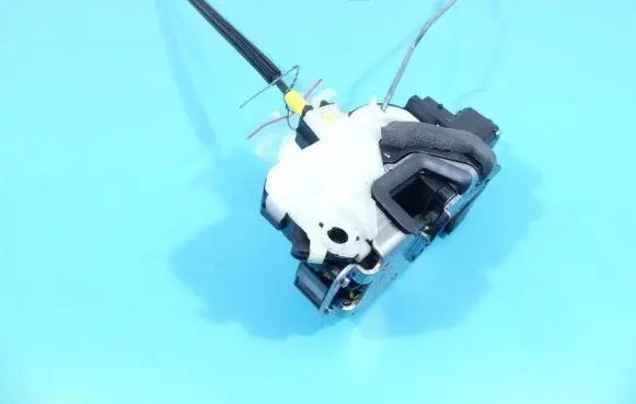 Chevrolet Malibu Front door lock 13579523GP IMPRK1273975
