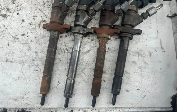 Ford Focus Fuel injectors set 0445110297 620026