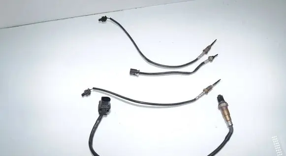 BMW 5 F10 F11 Exhaust gas temperature sensor 7794634 13627794634 7806254