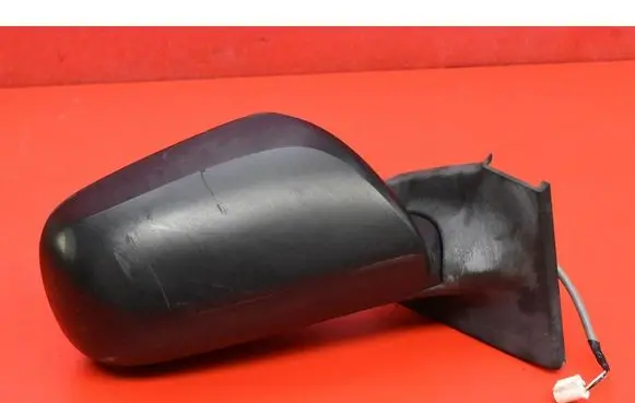 Toyota Yaris Front door electric wing mirror 011076