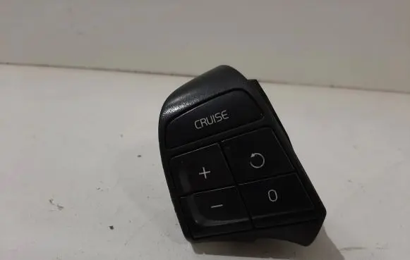 Volvo XC90 Steering wheel buttons/switches 30739638 07W35