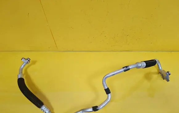 Chrysler Voyager Air conditioning (A/C) pipe/hose 