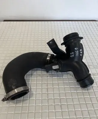 Audi Q7 4L Intercooler hose/pipe 4L0145795
