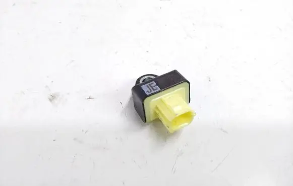 Toyota Hilux (AN120, AN130) Airbag deployment crash/impact sensor 898370K010