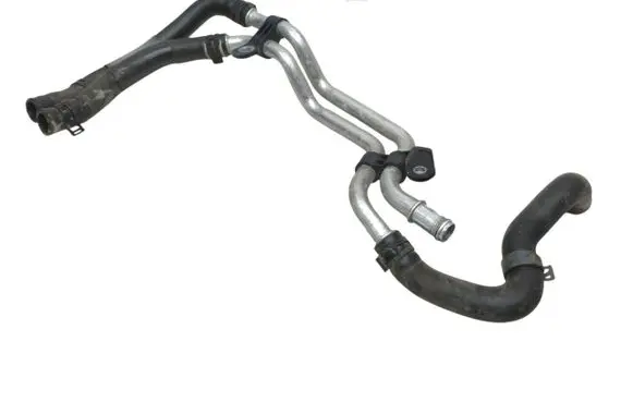 Engine coolant pipe/hose
