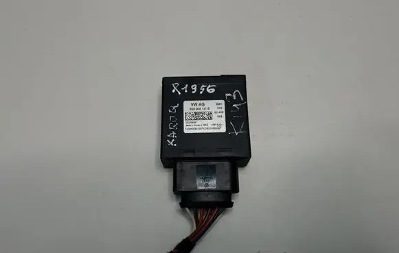 Skoda Karoq Fuel pump relay 3Q0906121B