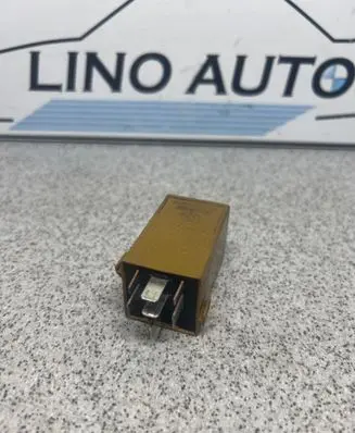 BMW 5 E39 Window wiper relay 61368384505 8384505
