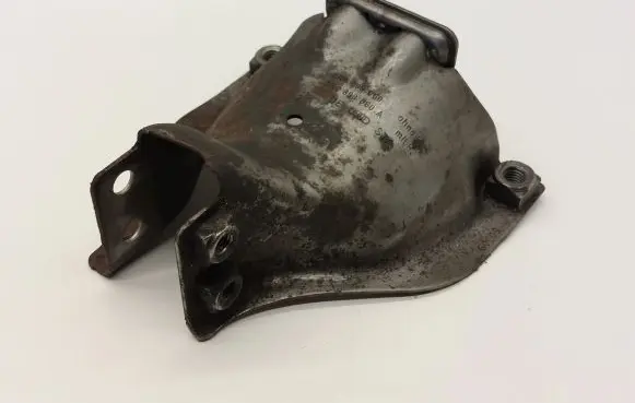 Audi A4 S4 B8 8K Engine mounting bracket 8K0399060 8K0399060A