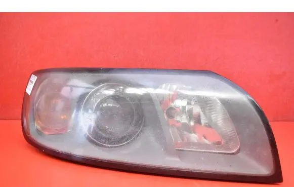 Volvo V50 Headlight/headlamp 30698890