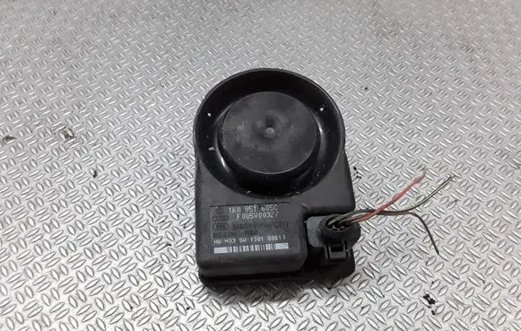 Audi A6 S6 C6 4F Alarm system siren 1K0951605C