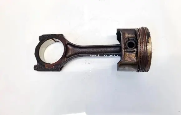 Piston with connecting rod