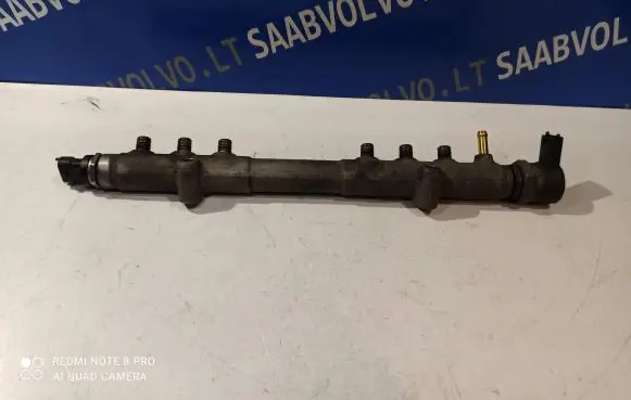 Volvo V70 Fuel main line pipe 005250 445215023