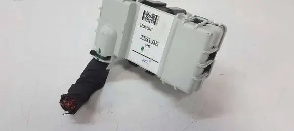 Opel Insignia B Fuse box set 33172518