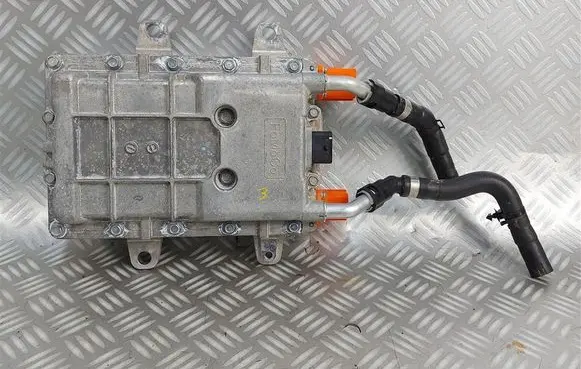 Ford Kuga III Battery control module LX6810C785AG