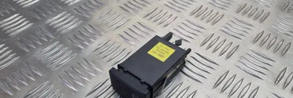 Audi A4 S4 B5 8D Windscreen/window heater switch 4D0941503