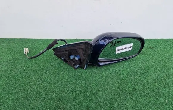 Mazda 626 Front door electric wing mirror E13010519