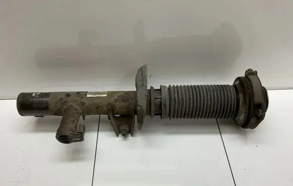 Volkswagen Scirocco Front shock absorber/damper 1T0413031HC