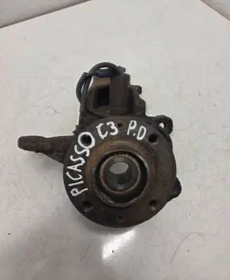 Citroen C3 Picasso Front wheel hub 