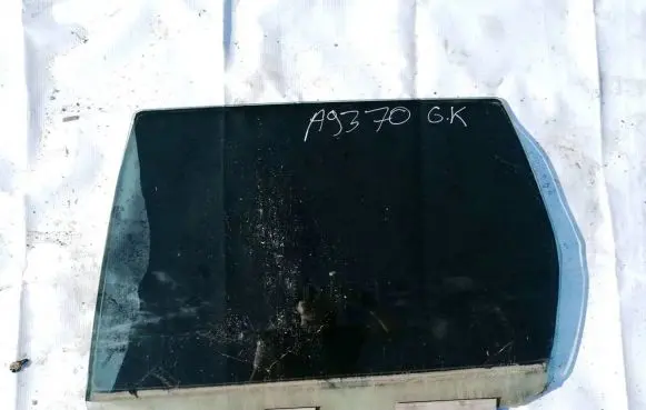 Volvo S70 V70 V70 XC Rear door window glass e243r001105 e243r-001105