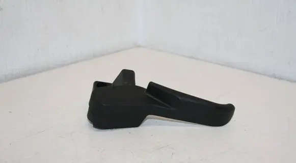 Volkswagen PASSAT B5.5 Engine bonnet (hood) release handle 3B1823533