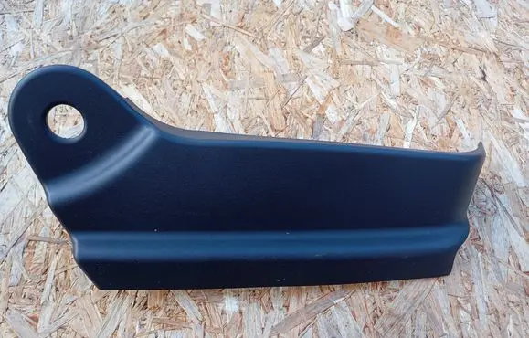 Hyundai i30 Front passenger seat rail trim 880202R000