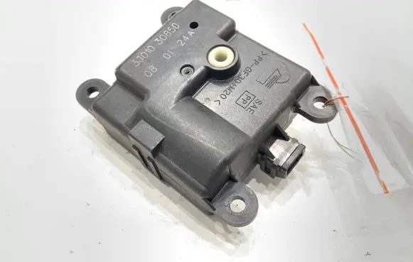 Nissan Qashqai Air flap motor/actuator 3J01030850