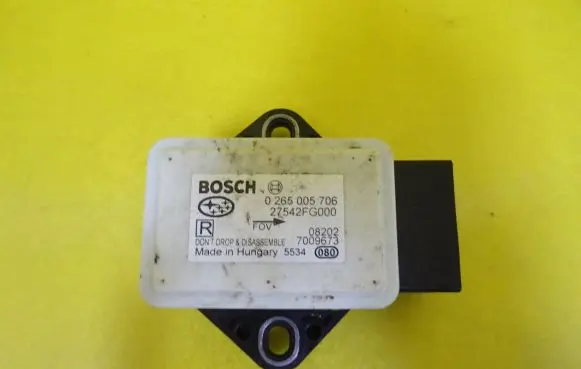 Subaru Forester SH ESP acceleration yaw rate sensor 27542FG000 0265005706