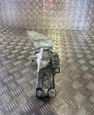 Audi A6 S6 C7 4G Engine mounting bracket 8K0199388BD