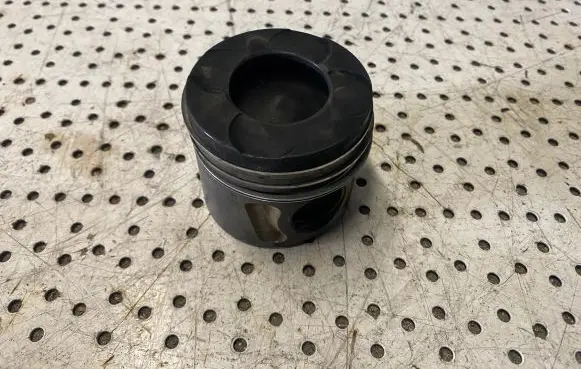Piston