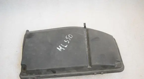 Mercedes-Benz ML W163 Fuse box cover 1635400182