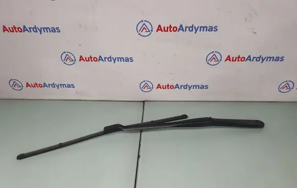 Front wiper blade arm