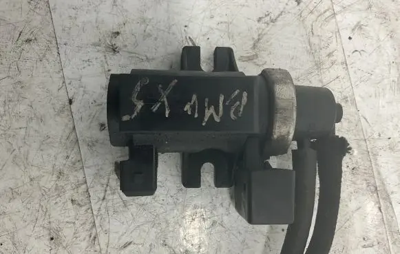 BMW X5 E53 Other engine bay part