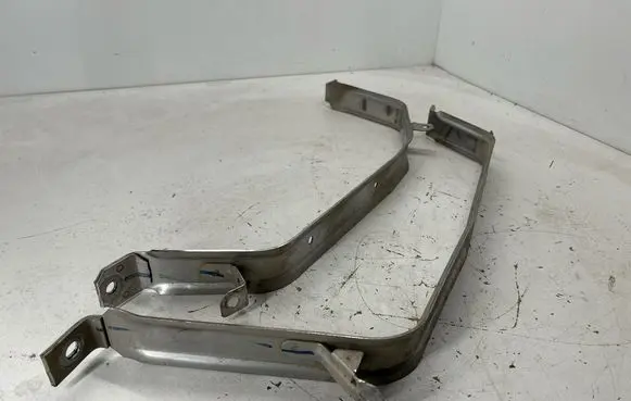 Subaru Outback (BT) Fuel tank mounting bracket 42017AN00A 42017AN01A