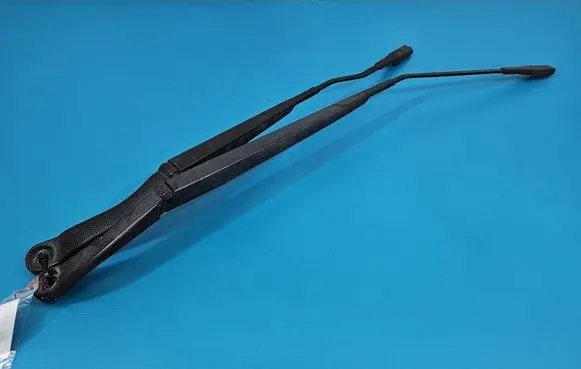 Nissan Qashqai Front wiper blade arm 80017587 IMPRK1569985