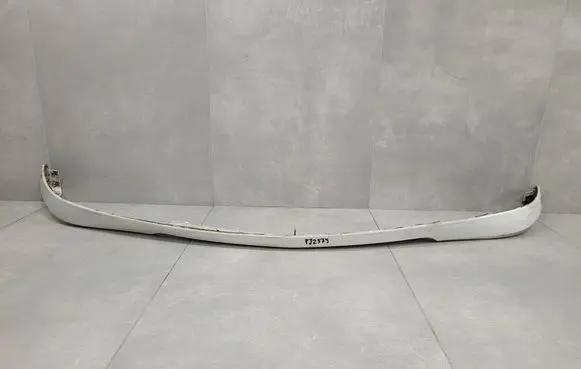 Opel Astra H Front bumper splitter molding 315566059 13209388