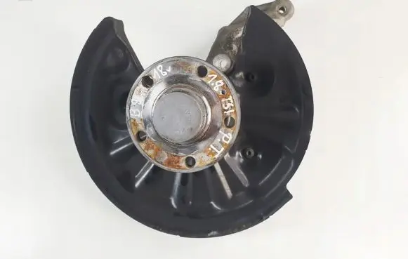 Rear wheel hub spindle/knuckle
