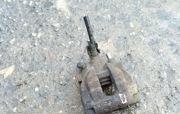 Volvo S60 Rear brake caliper