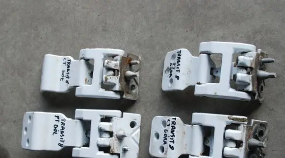 Ford Transit Rear door upper hinge 3T16V42982DE 1373406 125KM