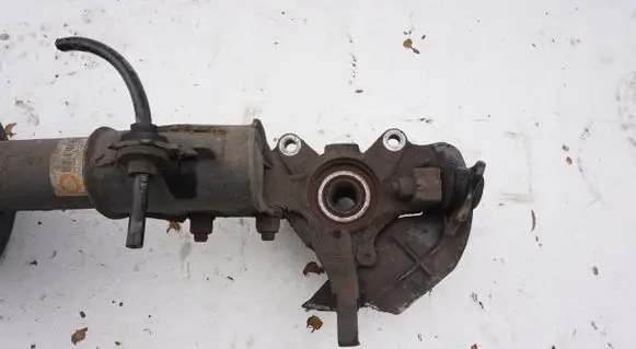 Volvo XC40 Front wheel hub spindle knuckle