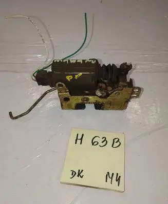 Renault Master II Front door lock 326596235
