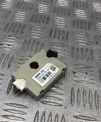 BMW 5 F10 F11 Antenna control unit 21367510 28286295 9140179