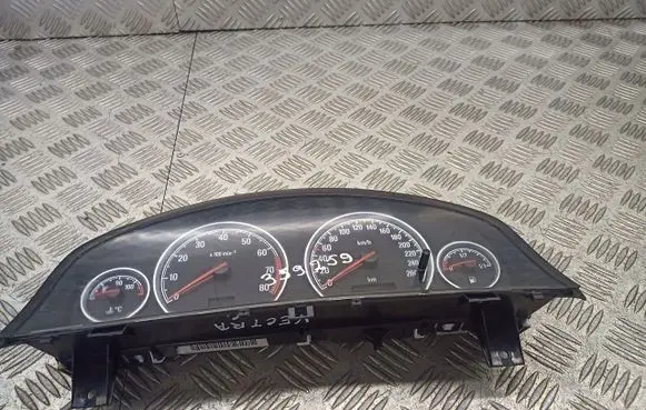 Opel Vectra C Tachometer 13186692EC