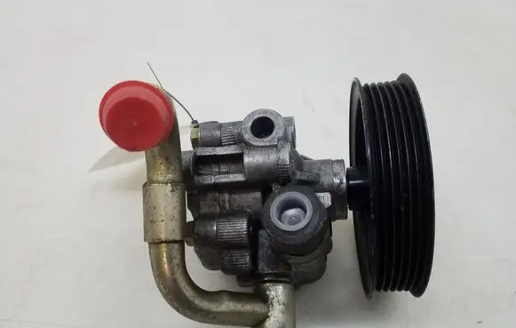 Toyota Corolla E120 E130 Power steering pump