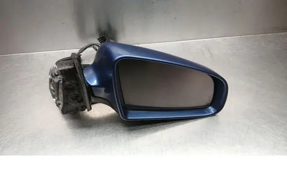 Audi A3 S3 8P Front door electric wing mirror 