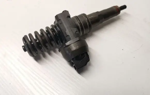 Skoda Praktik (5J8) Fuel injector 038130073BP 0414720314