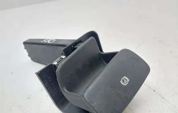 Audi Q7 4L Hand brake release handle 4L2711814