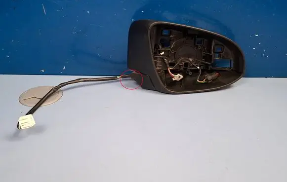 Toyota Yaris Front door wing mirror part 879100D580 6401002